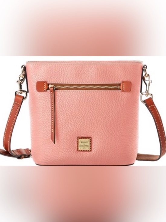 Dooney & Bourke Handbags - Dooney and BOURKE zip pebble grain Crossbody with coin purse